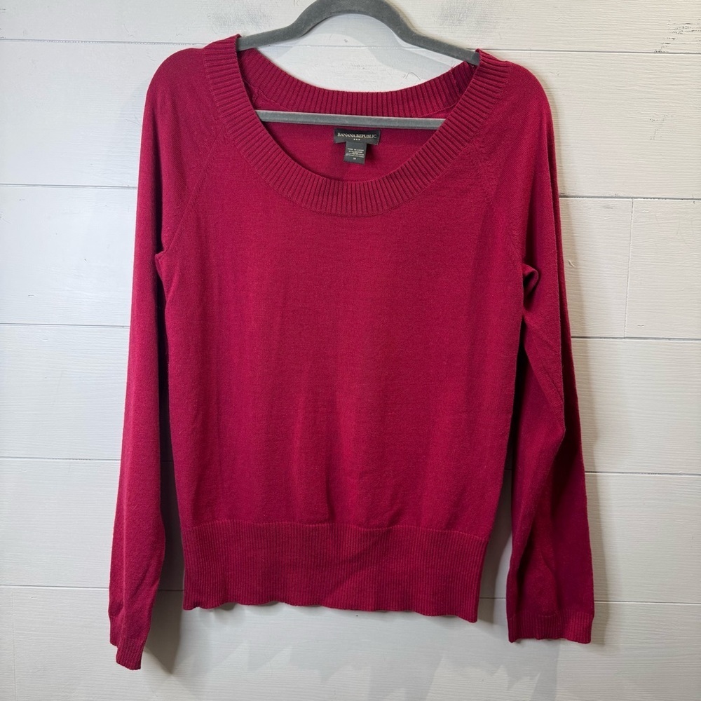Banana Republic Italian Merino Blend Sweater in Fuchsia Pink Size Medium